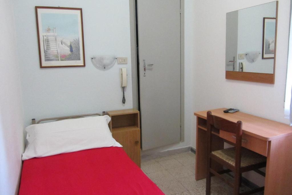 Hotel Toledo Ρίμινι Εξωτερικό φωτογραφία