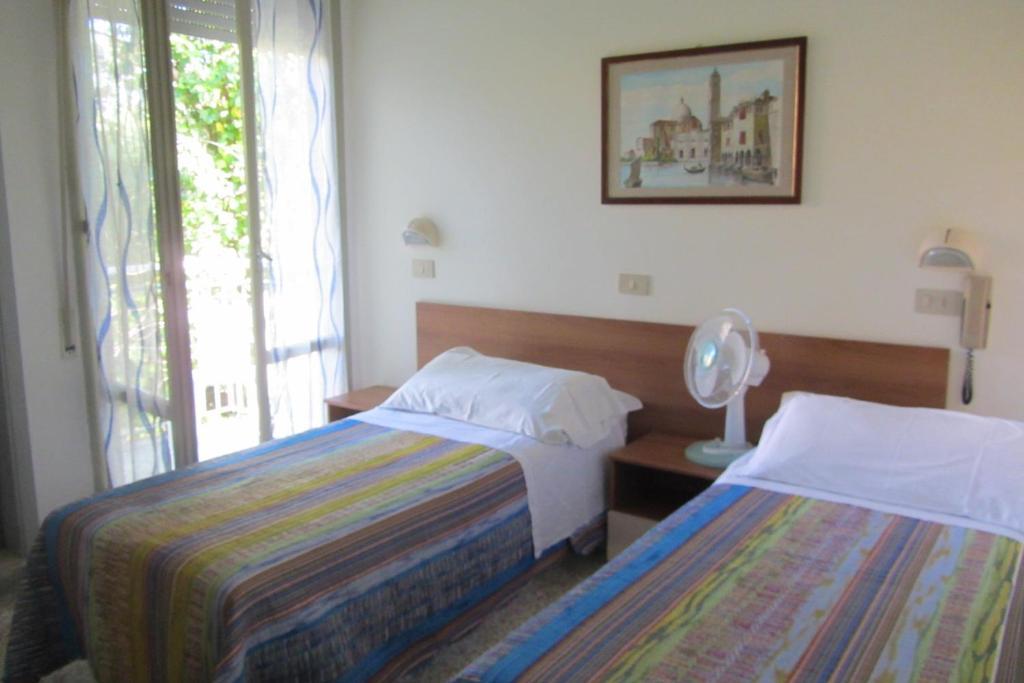 Hotel Toledo Ρίμινι Εξωτερικό φωτογραφία