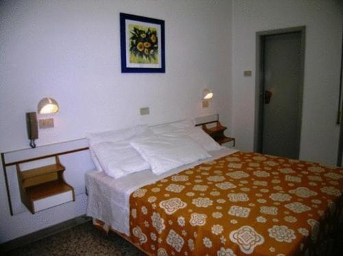 Hotel Toledo Ρίμινι Εξωτερικό φωτογραφία
